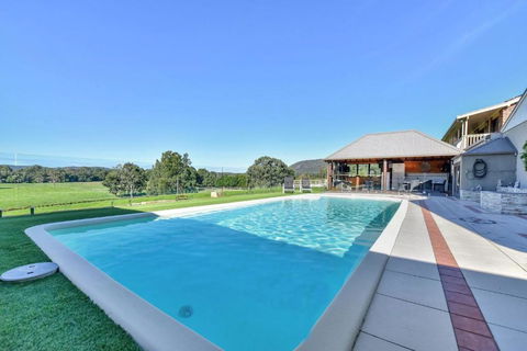 Overflow Downs-Riverside Acreage - Accommodation Daintree 0
