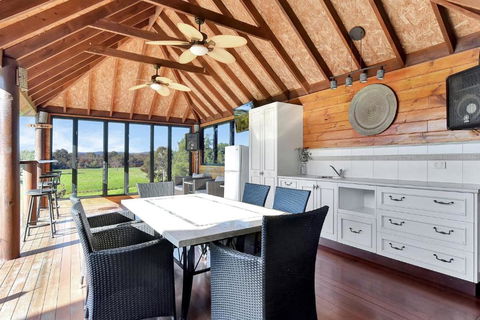 Overflow Downs-Riverside Acreage - Accommodation Daintree 1