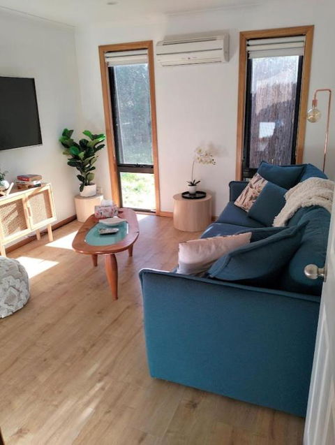 Peaceful Pet Friendly 1 Bedroom Cottage On 1 Acre - Accommodation Daintree 2