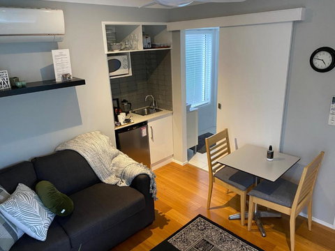 Paperbark Bed & Breakfast - Accommodation Daintree 0