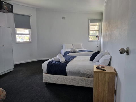 Parkes Hotel - Accommodation Daintree 1