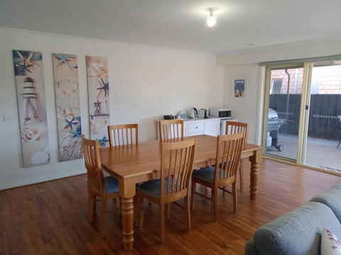 Parkway Place B&B - Accommodation Daintree 3