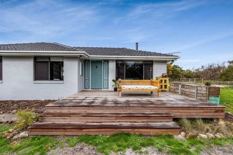Peaceful Beachside Home - Accommodation Daintree 1