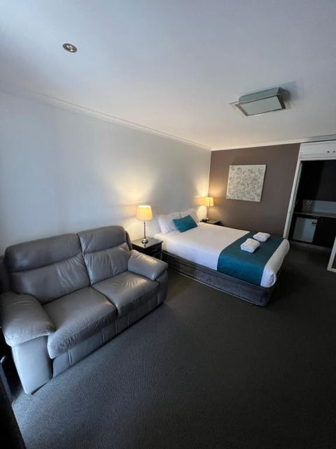 Pevensey Motor Lodge - Accommodation Daintree 3