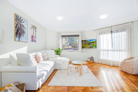Perfect Manly Retreat, In The Heart Of Manly, Family & Couple Friendly Apartment With CAR SPOT - Accommodation Daintree 0