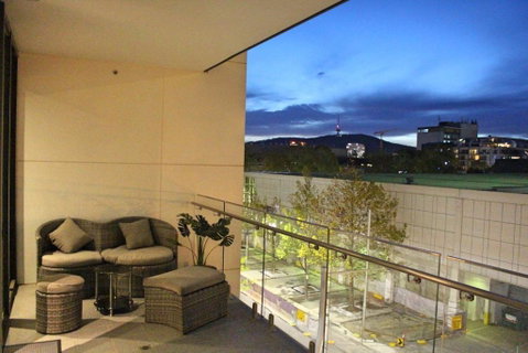 Perfectly Located Modern Apartment - Canberra CBD - Accommodation Daintree 0