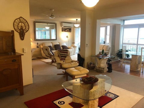 Phoenixonking - Accommodation Daintree 2