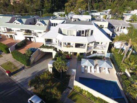 Poolside At Iluka Resort Apartments - Accommodation Daintree 3