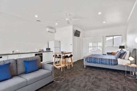 Port Lincoln Shark Apartment 4 - Accommodation Daintree 0