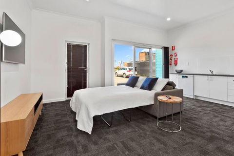 Port Lincoln Shark Apartment 4 - Accommodation Daintree 3