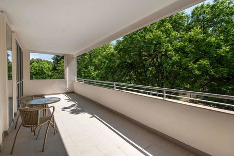 Quiet Apartment In Braddon ACT - Accommodation Daintree 0