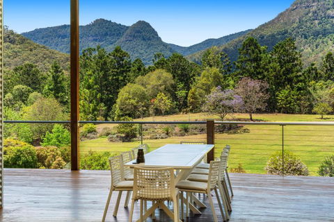 Private Luxury In The Mountains With Running Creek - Accommodation Daintree 3
