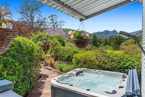 Private Luxury In The Mountains With Running Creek - Accommodation Daintree 2