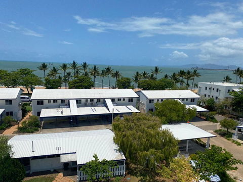 QCWA K P Units - Accommodation Daintree 0