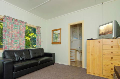 Rainbow Pines Tourist Caravan Park - Accommodation Daintree 3