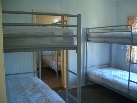 Rainbow Pines Tourist Caravan Park - Accommodation Daintree 1