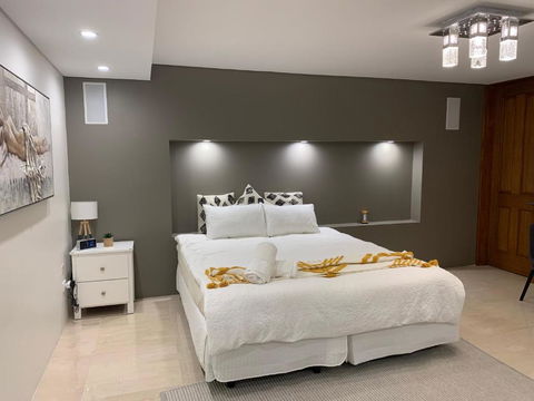 Putney Studio, Short Drive To Parklands & Olympic Park - Accommodation Daintree 3