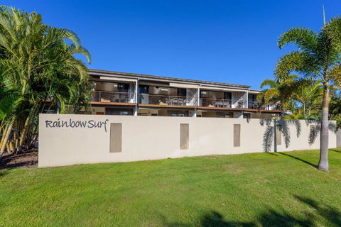 Rainbow Surf 5 - Accommodation Daintree 3