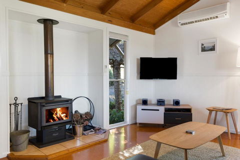 Ravensbourne Escape - Windsong - Accommodation Daintree 3
