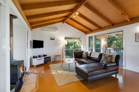 Ravensbourne Escape - Windsong - Accommodation Daintree 1