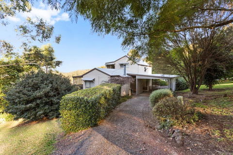 Ravensbourne Escape - Windsong - Accommodation Daintree 2