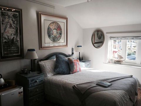 Assemblage Boutique Art B & B - Accommodation Daintree 1