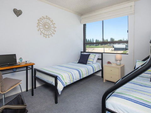 At The Beach - Kiama Surf Beach At Your Doorstep - Accommodation Daintree 3