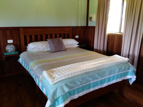 Augusta Chalet - Accommodation Daintree 3