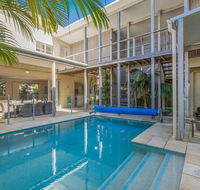 Augusta House - Accommodation Daintree