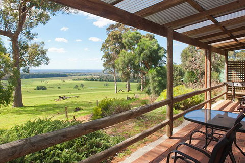Augusta Sheoak Chalets - Accommodation Daintree 0