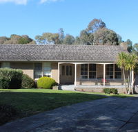 Australian Home Away  Doncaster Grange Park - Accommodation Daintree