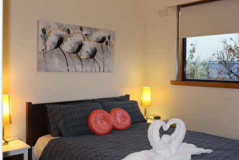 Australian Home Away @ Richmond - Accommodation Daintree 0
