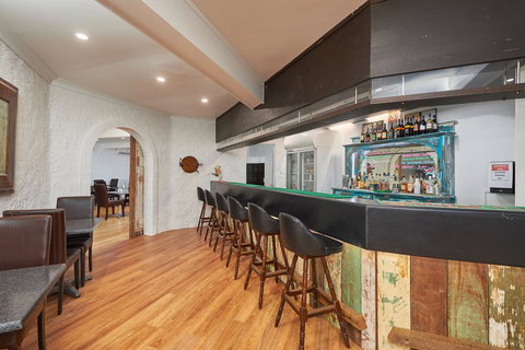 Australian Homestead Motor Lodge - Accommodation Daintree 3