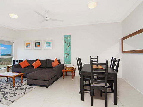 Avalon 3 - Views To Die For - Across The Road From Convent Beach - Accommodation Daintree 3