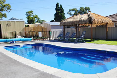 Avondel Caravan Park - Accommodation Daintree 0