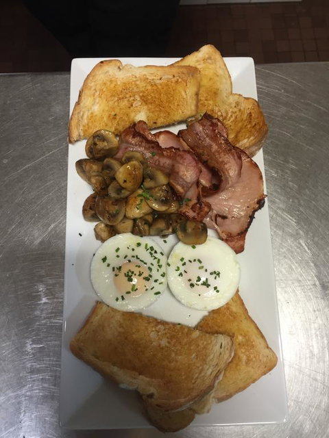 Avondel Motor Inn - Accommodation Daintree 2