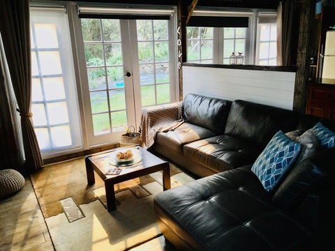 Awesome Barn Gold Coast Hinterland - Accommodation Daintree 0