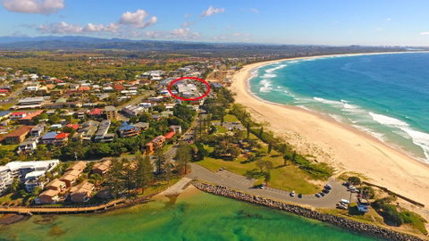 Azura Ocean View Holiday Apartment - Accommodation Daintree 0