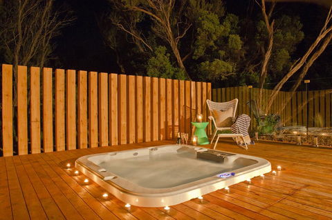 Azure Beach Retreat - Spa Luxury - Accommodation Daintree 0