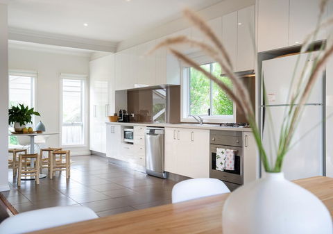 Azure Beach Retreat - Spa Luxury - Accommodation Daintree 1