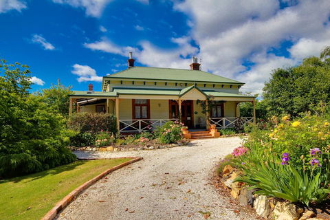 B & B At Winterbrook - Accommodation Daintree 0
