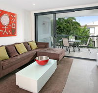 Back of the Block Bulimba - Executive 3BR Bulimba apartment with leafy outlook - Accommodation Daintree