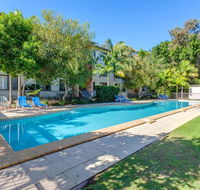 Baden 90 - Rainbow Shores Resort Unit Pools Tennis Court Walk To Beach - Accommodation Daintree
