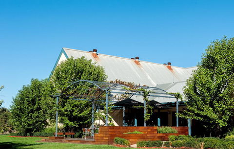 Balgownie Estate Winery Retreat & Restaurant - Accommodation Daintree 2
