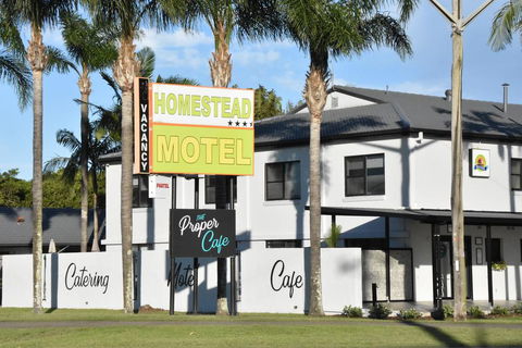 Ballina Homestead Motel - Accommodation Daintree 0