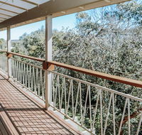 Banksia Beach House - Accommodation Daintree