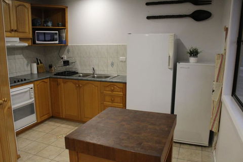 Barefoot Beach House - Accommodation Daintree 3