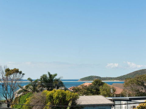 Barefoot Bliss @ Fingal Bay - Accommodation Daintree 1