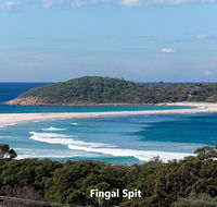 Barefoot' 7/44 Marine Drive - Fabulous Fingal Bay - Accommodation Daintree