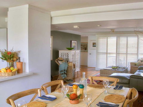 Barefoot' 7/44 Marine Drive - Fabulous Fingal Bay - Accommodation Daintree 1